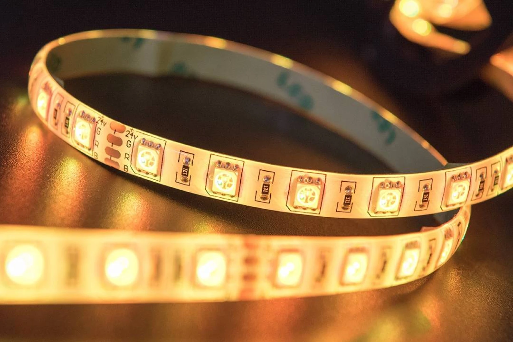 Лента светодиодная стандарт 5050, 60 LED/м, 14,4 Вт/м, 24В , IP65, Цвет: Холодный белый